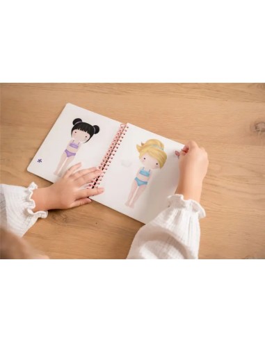 Libro Viste a Rosa & Friends Little Dutch con Pegatinas y Accesorios
